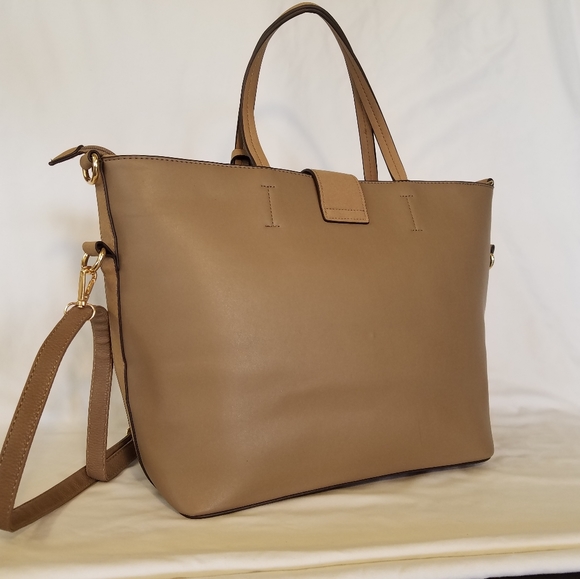 Handbag - Picture 3 of 3